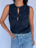 Mimmi Keyhole Top