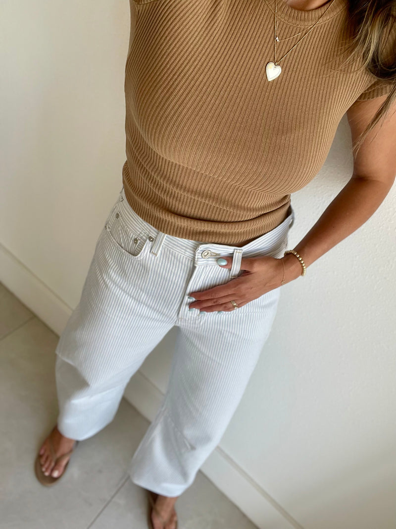 Nello Tee