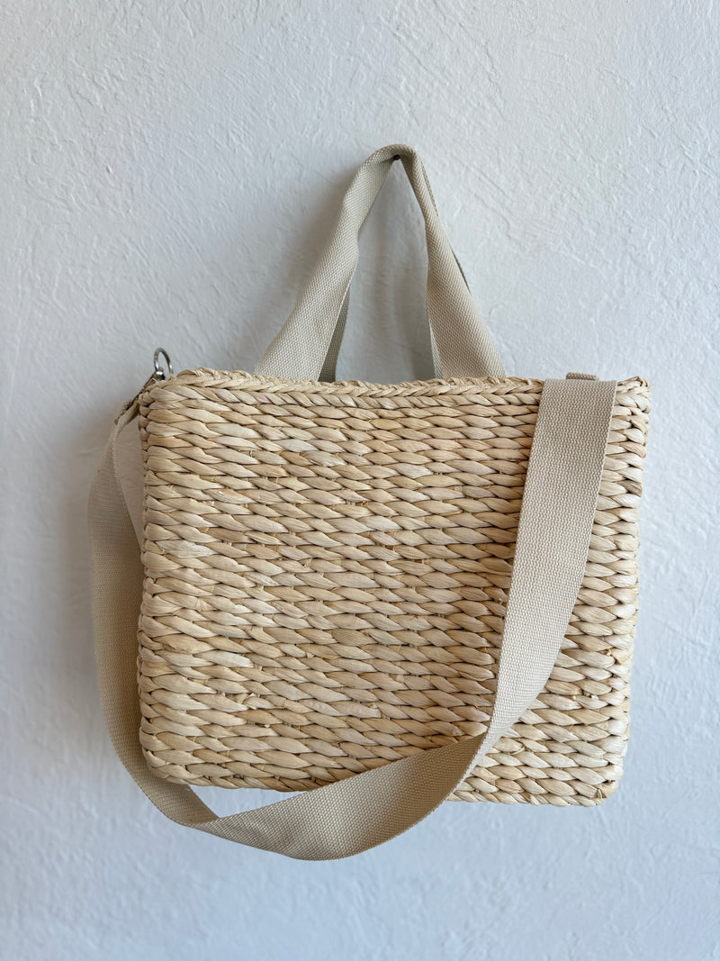 Straw Cooler Tote