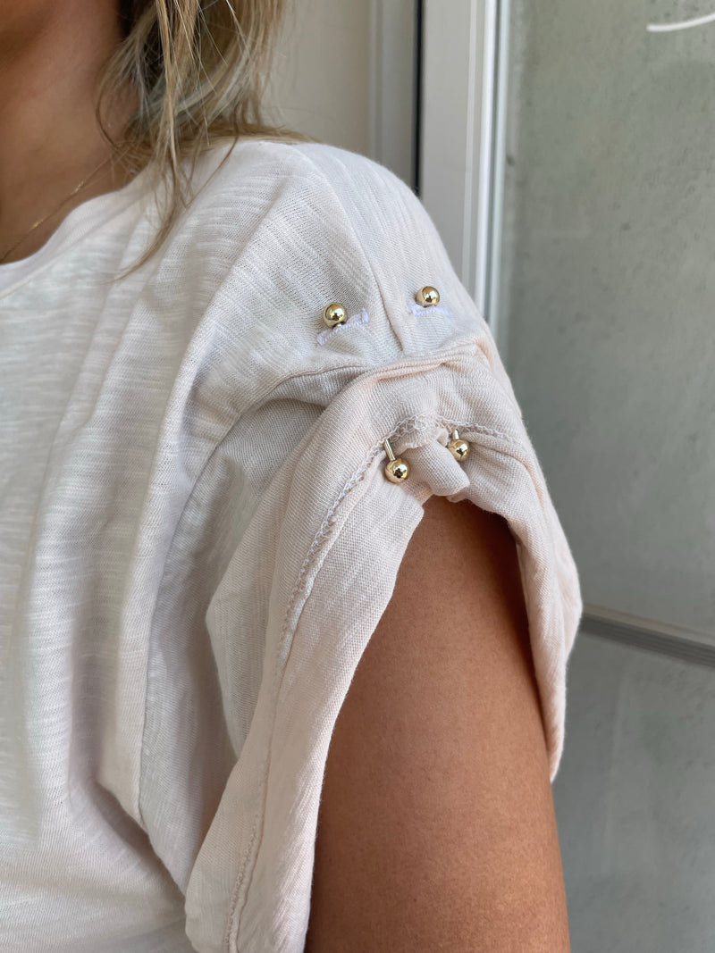 Ria Tee / Shell