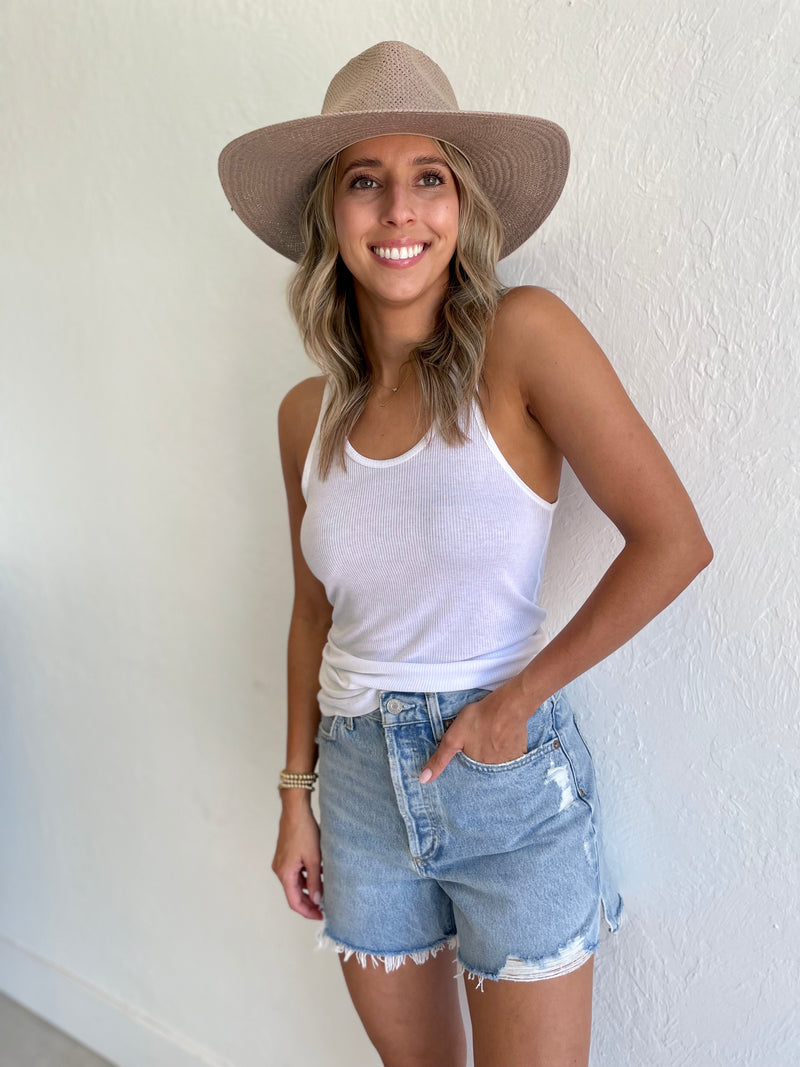 Karla Tank / White