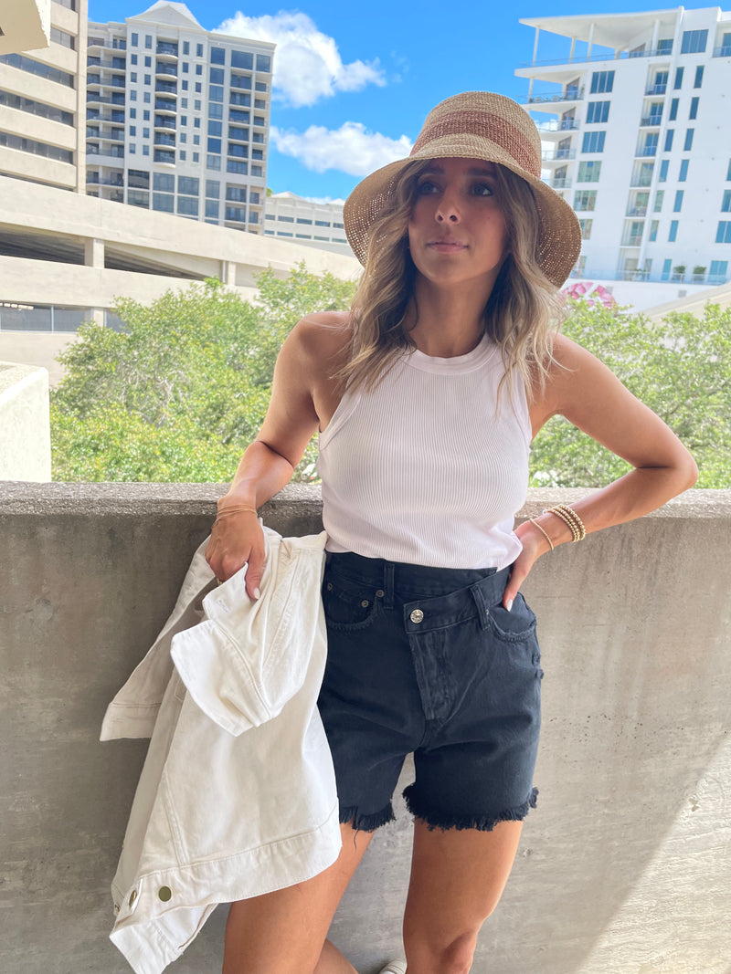 Criss Cross Short / Hitchhike